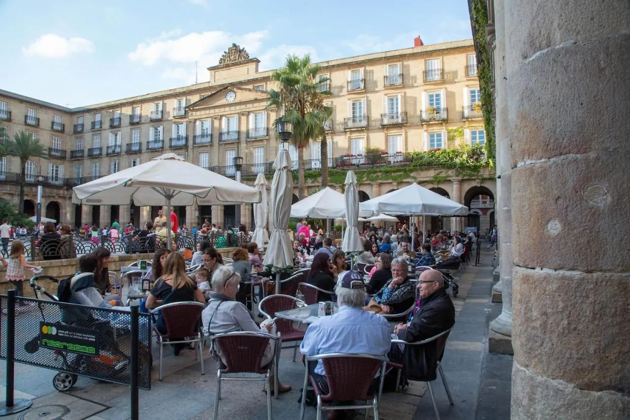 Plaza Nueva Habitaciones Bilbao 0*,